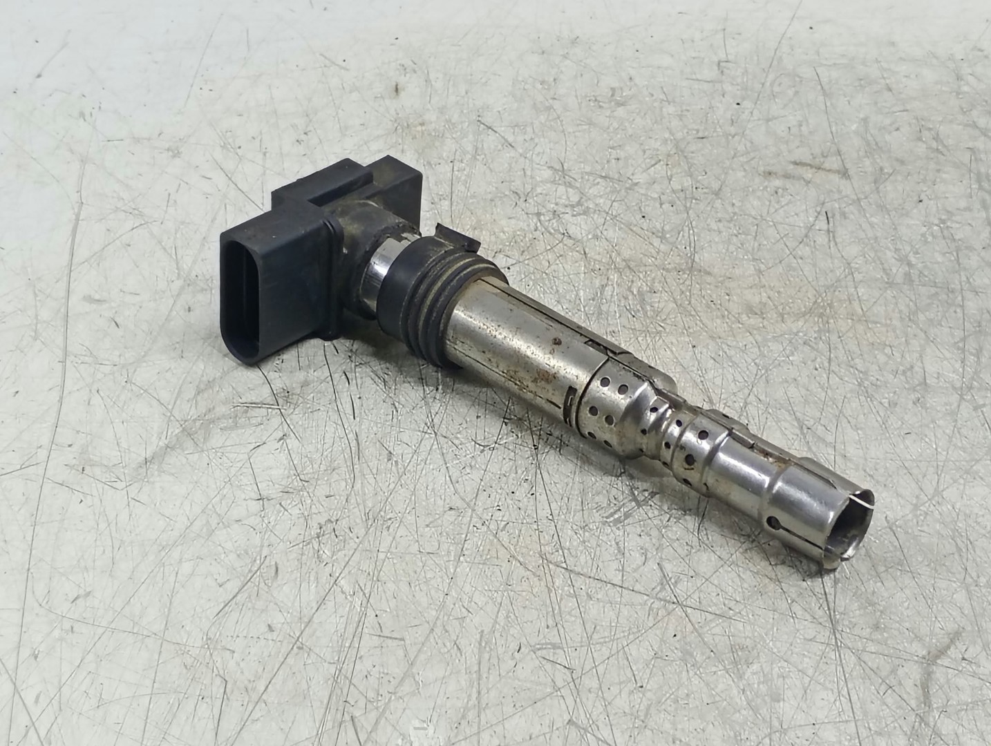 Bobina inductie R0801S00200 V10-70-0059 Volkswagen Fox 2 (2003 - 2007)