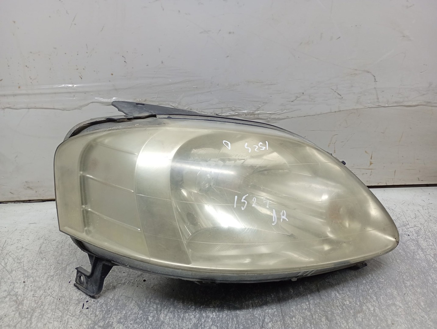 Far dreapta C2-f1 Volkswagen Fox 2 (2003 - 2007)