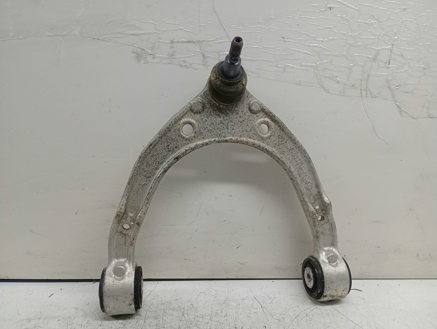 Brat suspensie dreapta fata K1953-05 Volkswagen Touareg 2 (7P) (2010 - 2014)