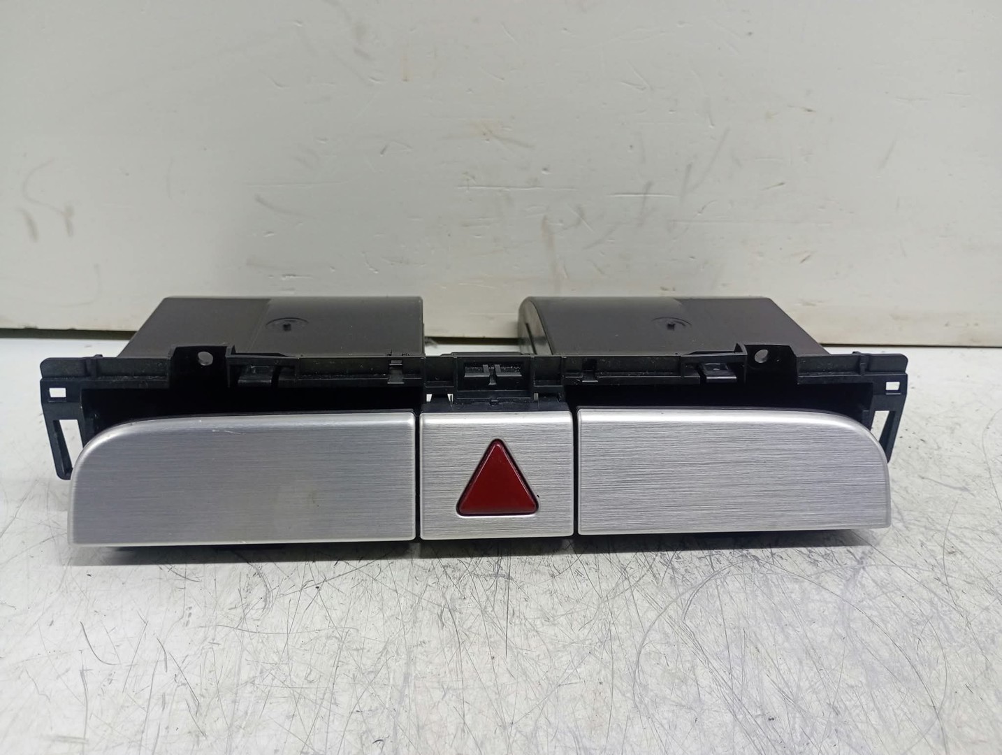 Buton avarii 3C0858407 Volkswagen Passat CC 1 (2008 - 2012)