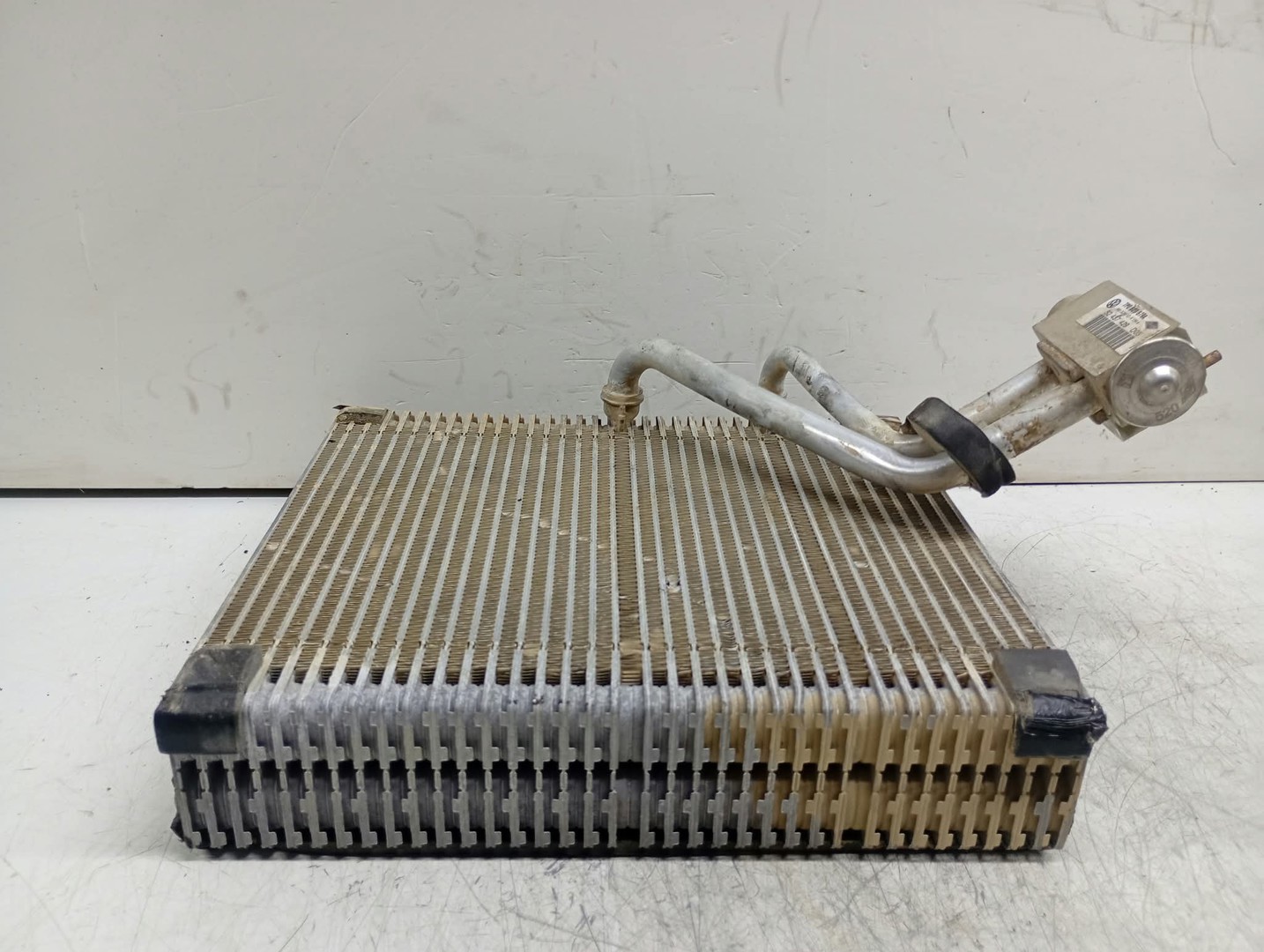 Radiator clima bord 7p0820101 Volkswagen Touareg 2 (7P) (2010 - 2014)