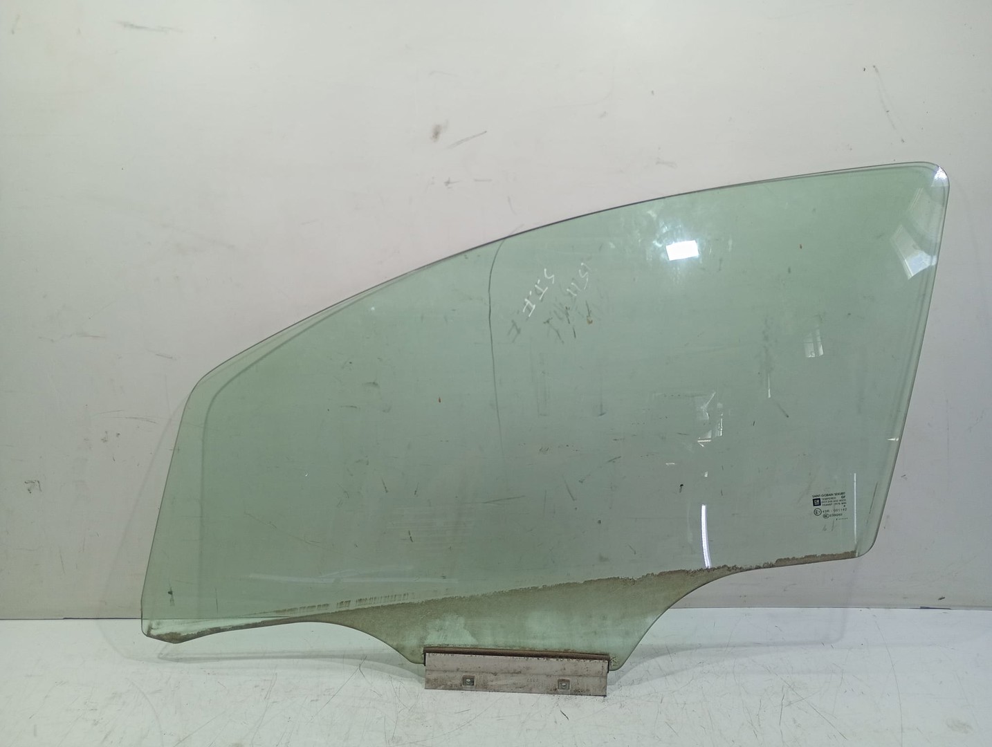 Geam stanga fata Opel Corsa D (2006 - 2011)