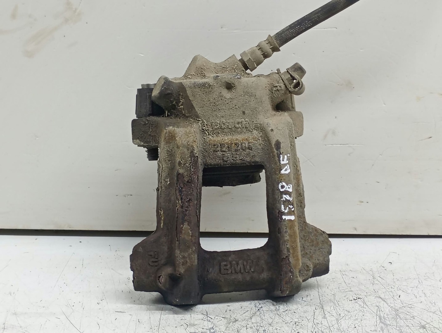 Etrier dreapta fata W09104 BMW Seria 1 F20/F21 (2011 - 2015)