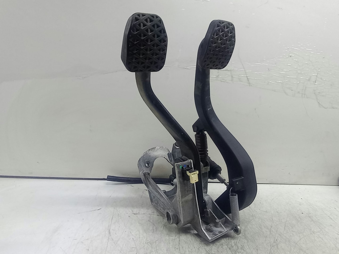 Pod pedalier C4005569SE BMW Seria 1 F20/F21 (2011 - 2015)