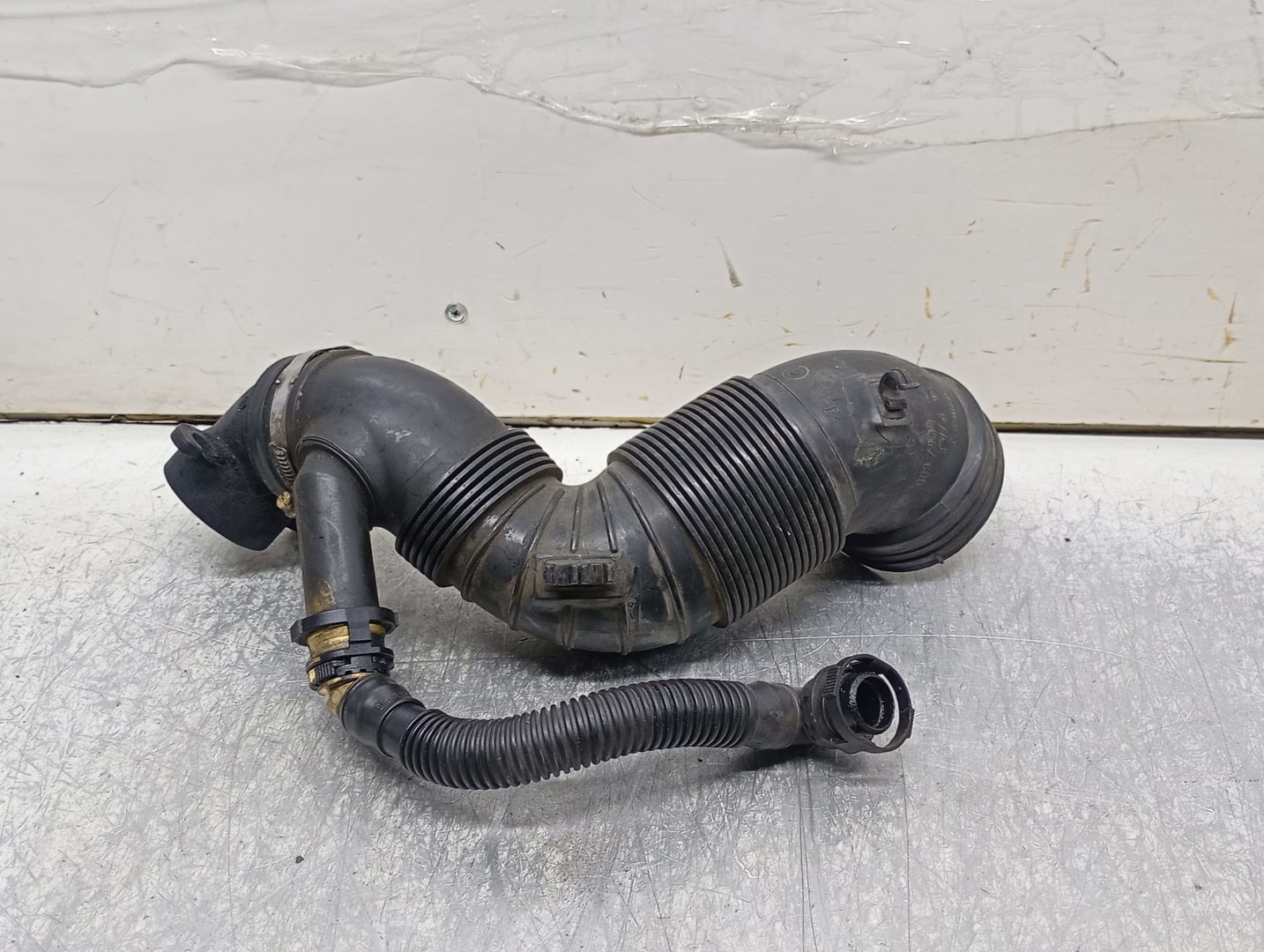 Tub admisie 3C0129654 Volkswagen Passat B6 (2005 - 2010)