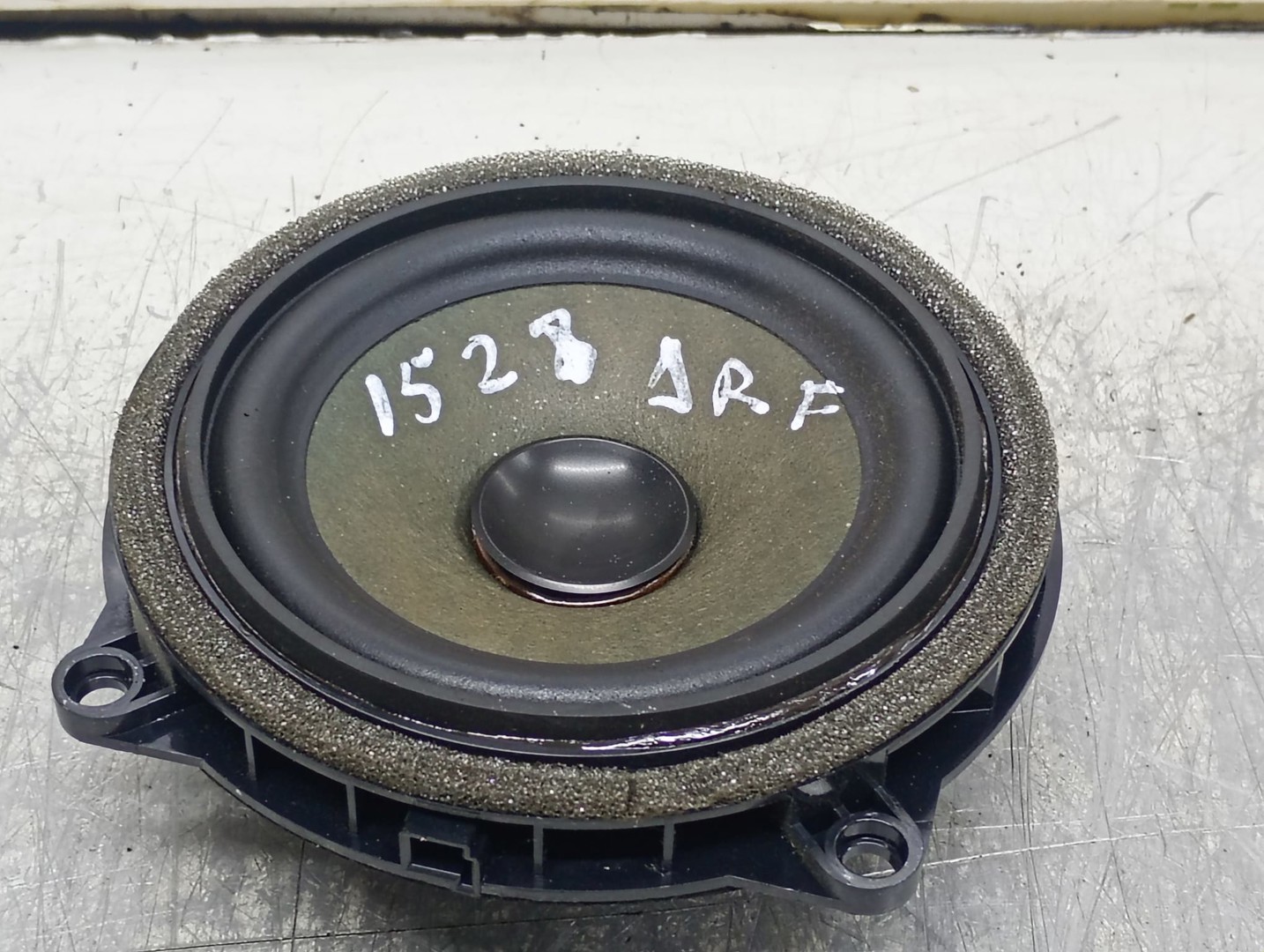 Boxa difuzor 188200 BMW Seria 1 F20/F21 (2011 - 2015)