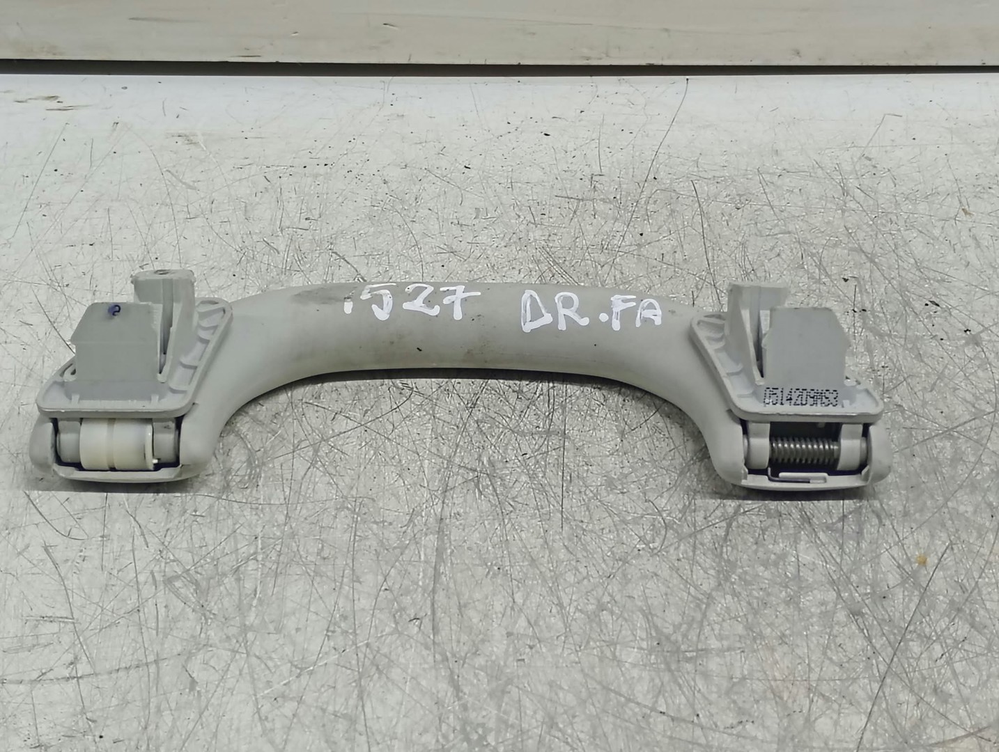 Maner plafon dreapta fata 1K0857607 Volkswagen Passat CC 1 (2008 - 2012)