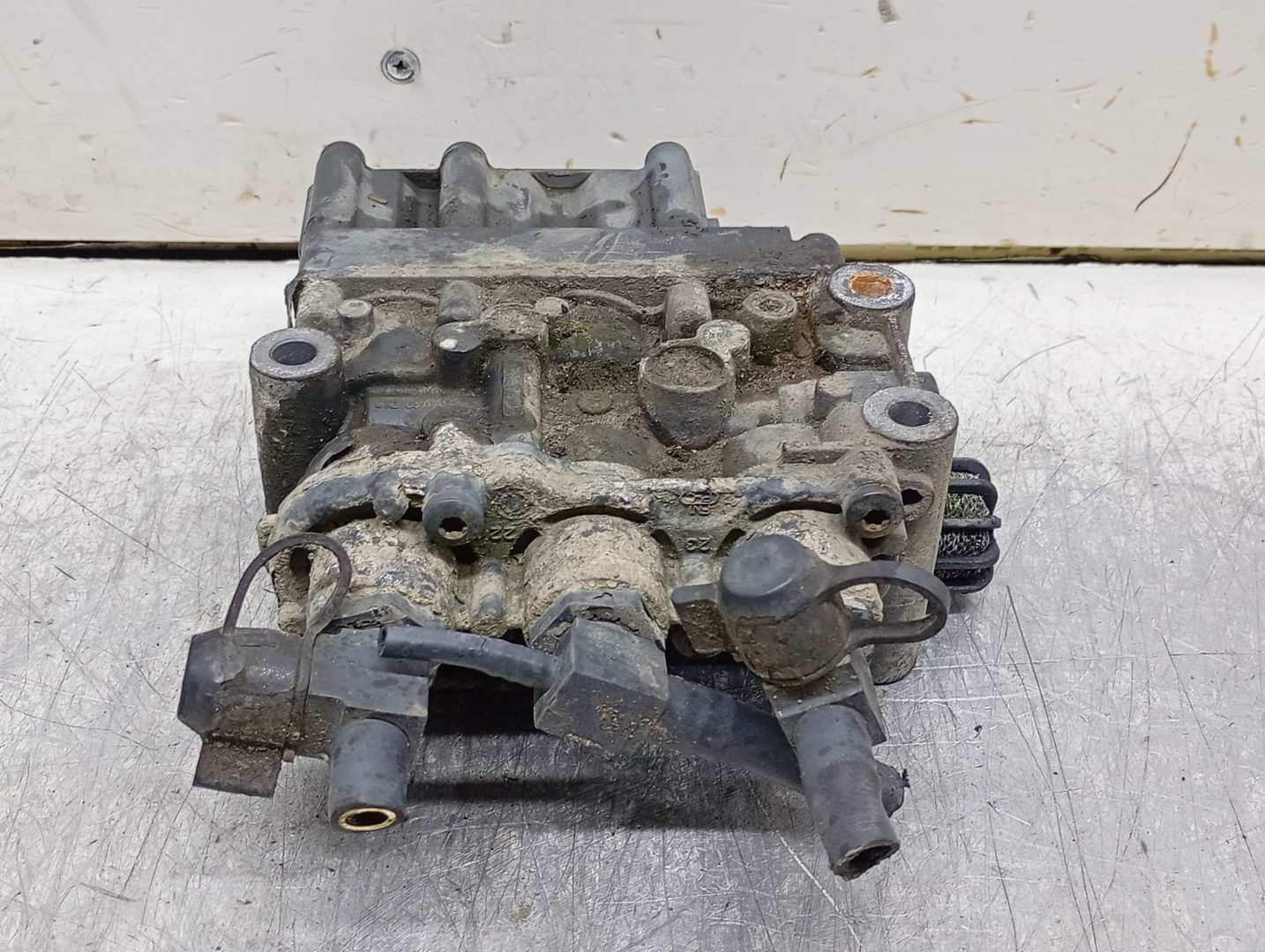 Bloc valve 4728900106 Mercedes Benz Actros MP4 1 (2011 - 2019)