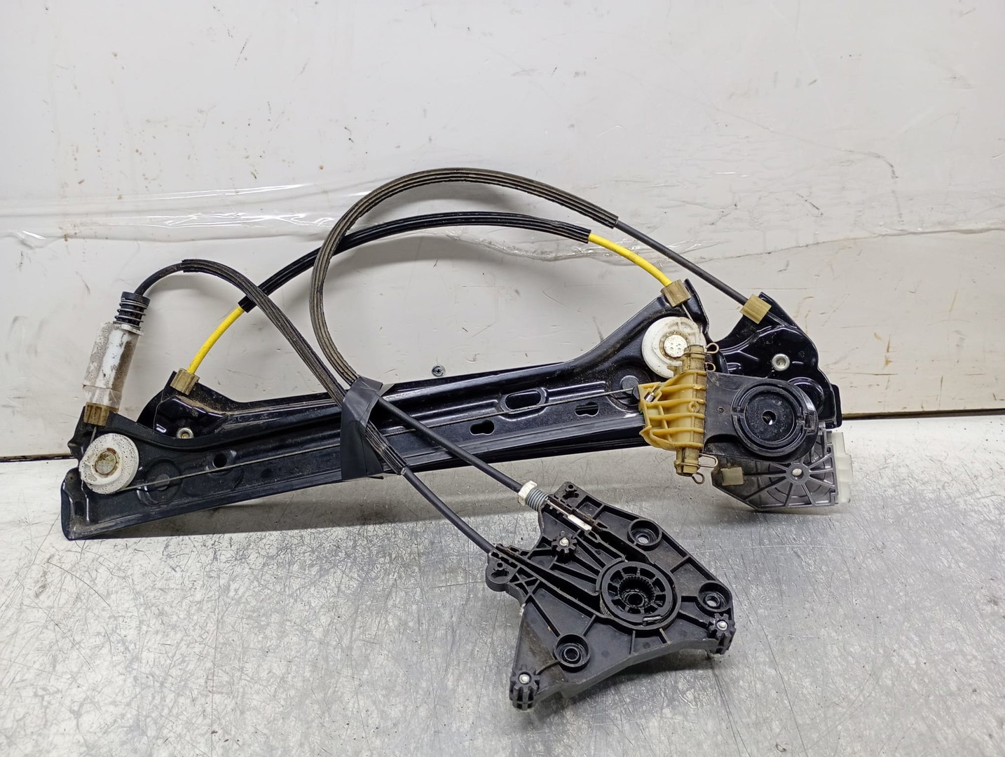 Macara geam dreapta fata BMW Seria 1 F20/F21 (2011 - 2015)