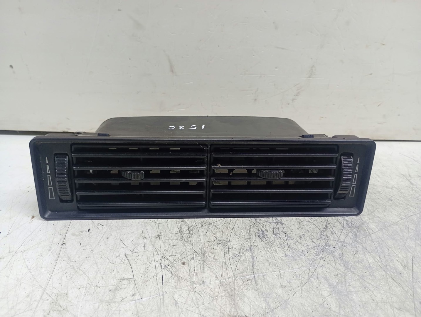 Grila ventilatie bord Fiat Tipo 160 (1987 - 1995)