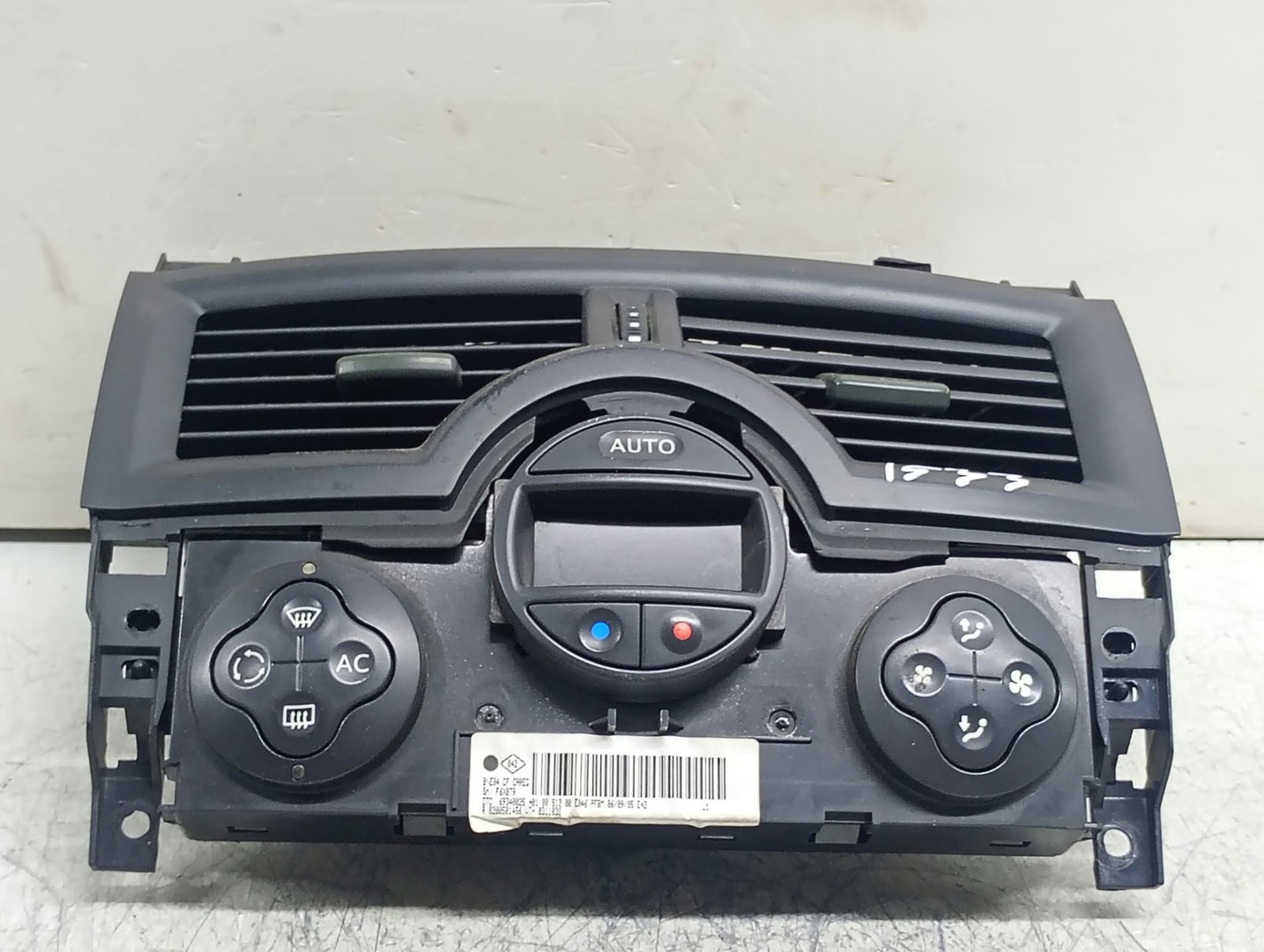 Panou clima ac 8200501456 Renault Megane 2 (2002 - 2006)
