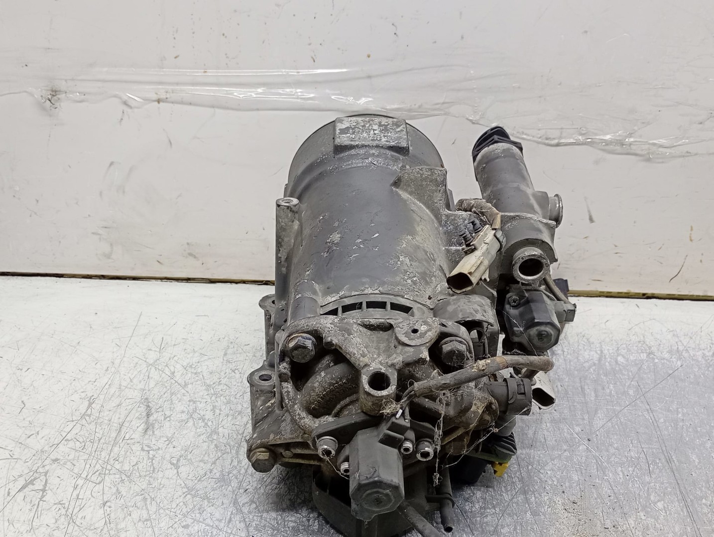 Carcasa filtru combustibil 1951941 Daf XF 106 1 (2013–2021)