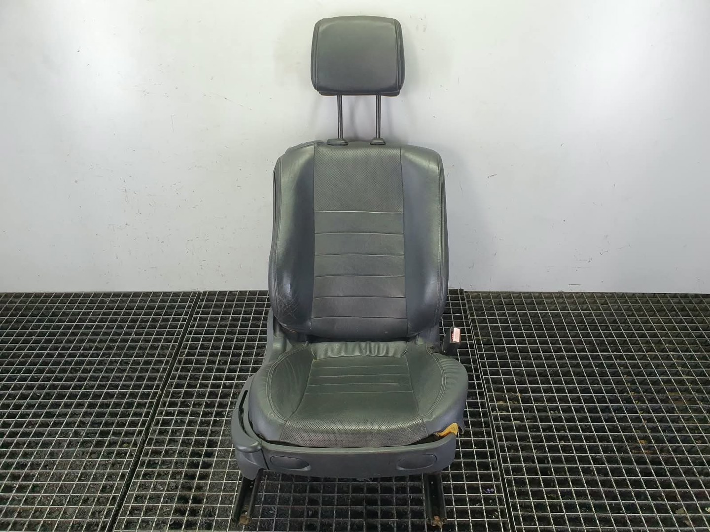 Scaun dreapta fata Renault Megane 2 (2002 - 2006)