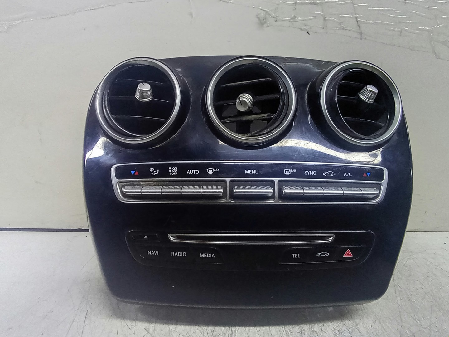 Grila ventilatie bord A2056805707 Mercedes Benz C-Class W205/S205/C205 (2014 - 2018)