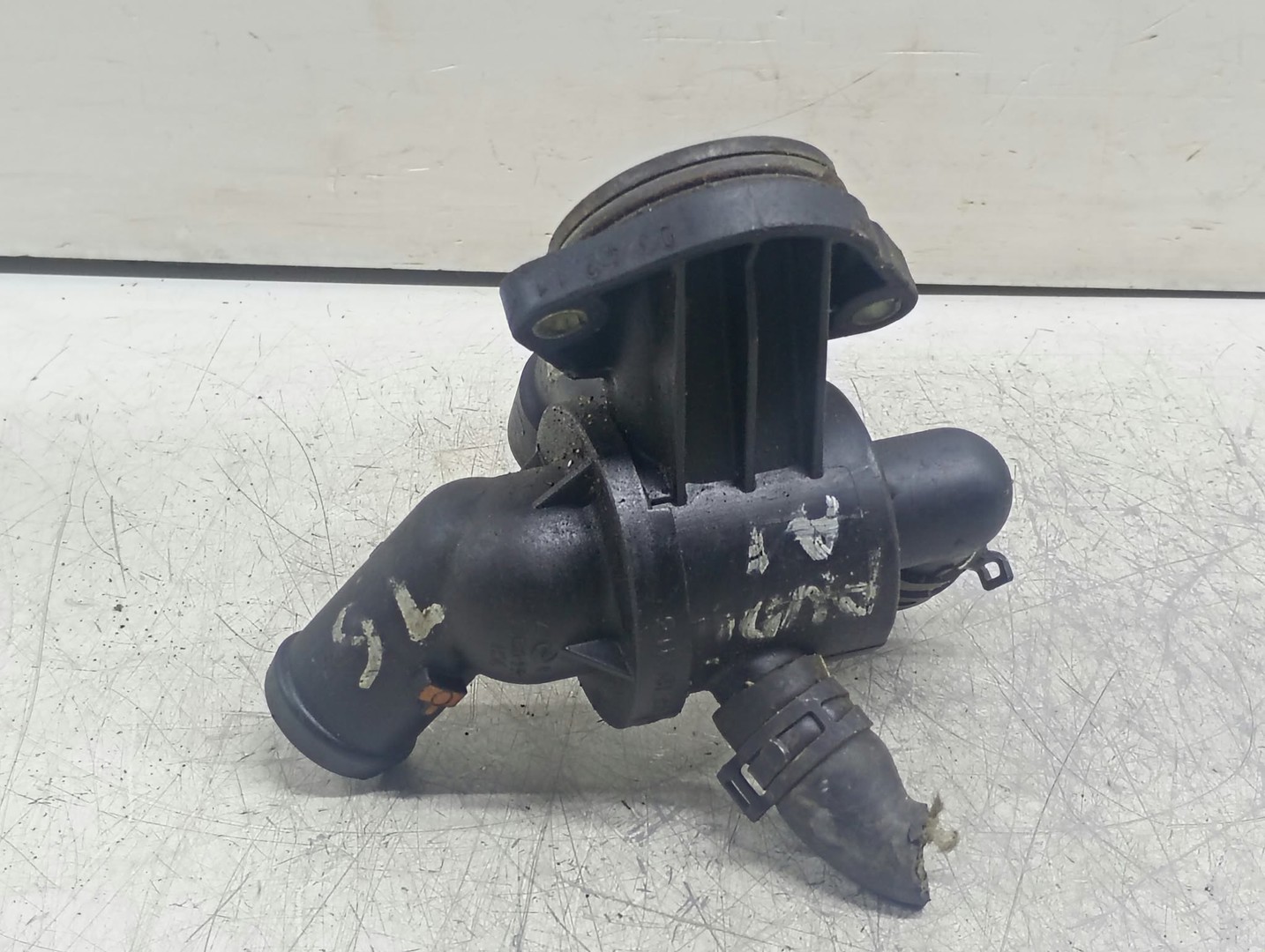 Corp termostat 03L12111 Volkswagen Golf 6 (2008 - 2015)