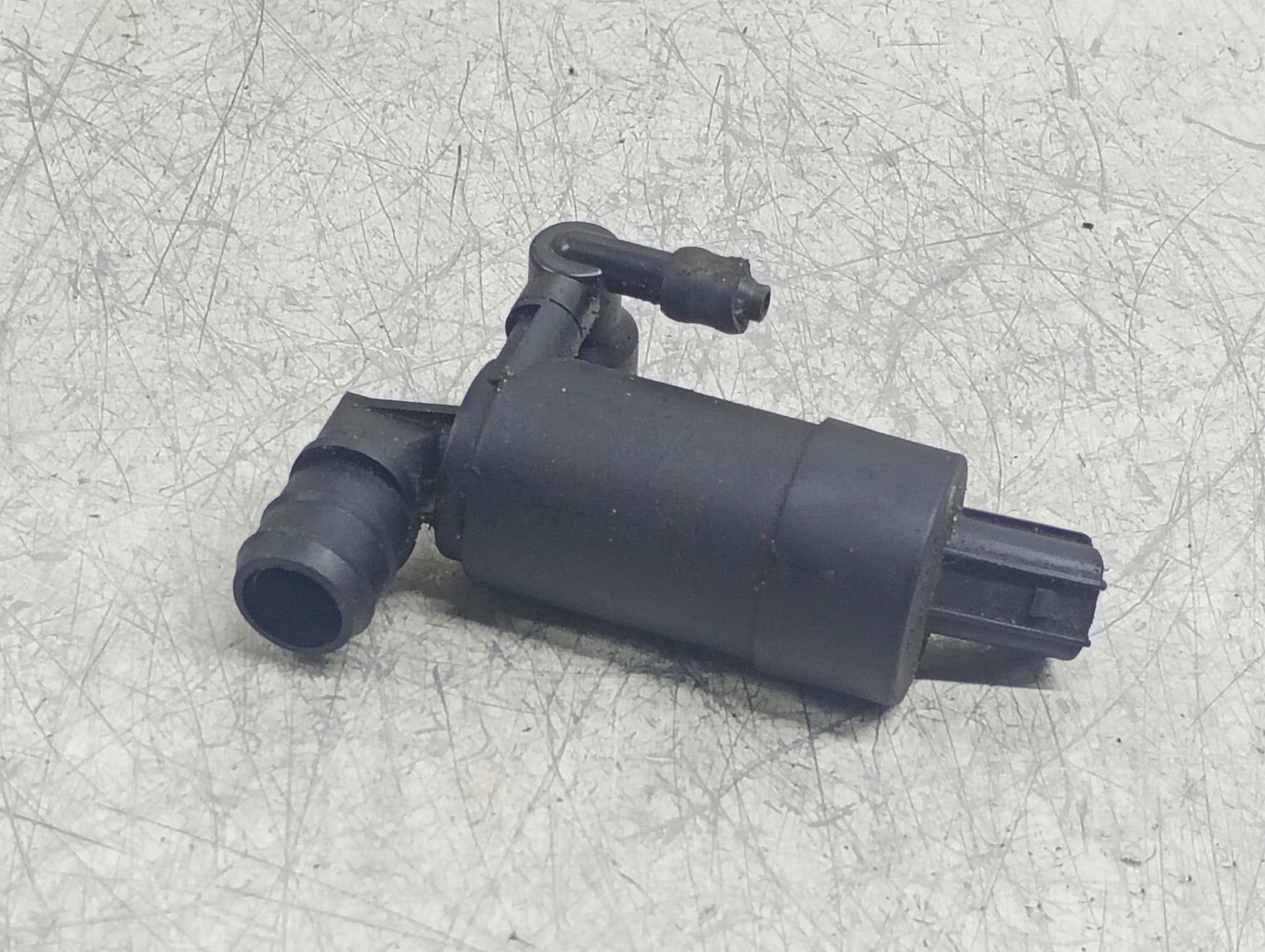 Pompa vas lichid parbriz bv61-17k624 Ford Focus 3 (2011 - 2015)
