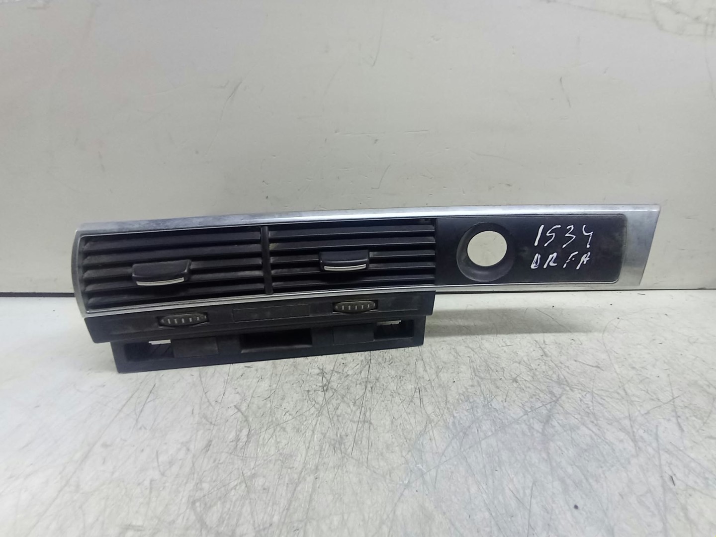 Grila ventilatie 4F2820951 Audi A6 4F/C6 (2004 - 2008)