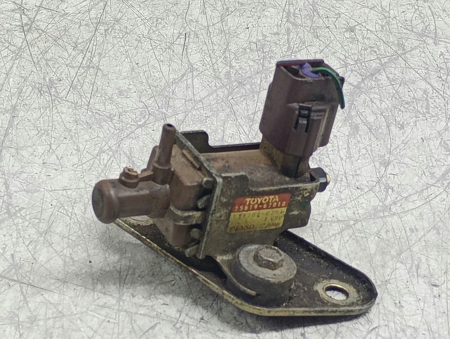 Electrovalva vacuum 25819-67010 Toyota Hilux 7 (2005 - 2008)