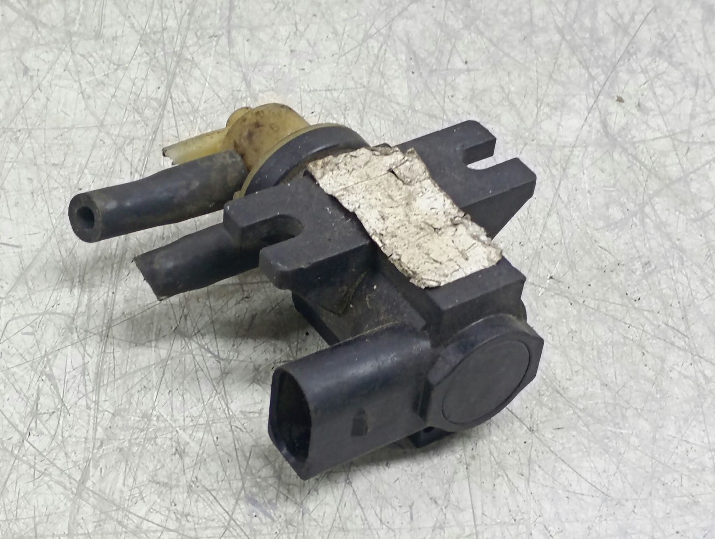 Electrovalva vacuum 1K0906627A Volkswagen Passat B6 (2005 - 2010)