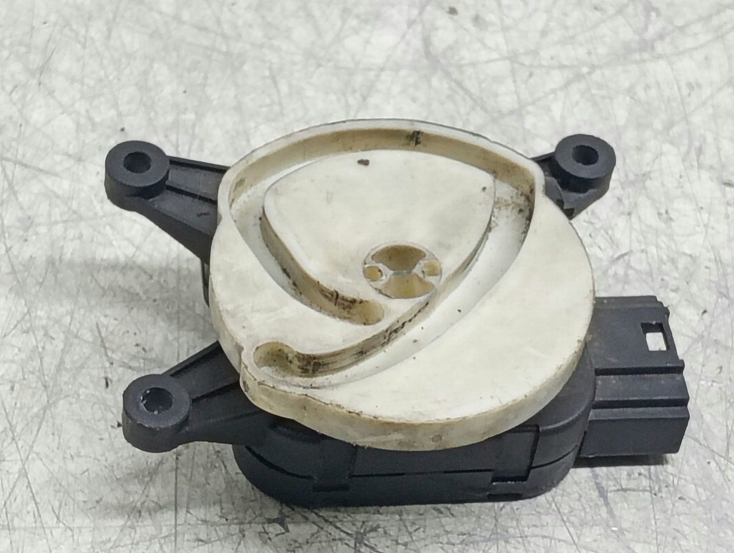 Motoras clapeta mixaj aer 8E1820511C Audi A4 B7 (2004 - 2008)
