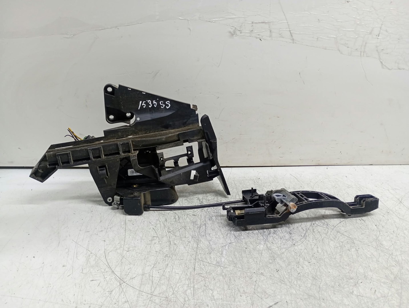 Broasca stanga spate 3M5A-R26413 Ford C-Max 1 (2003 - 2007)