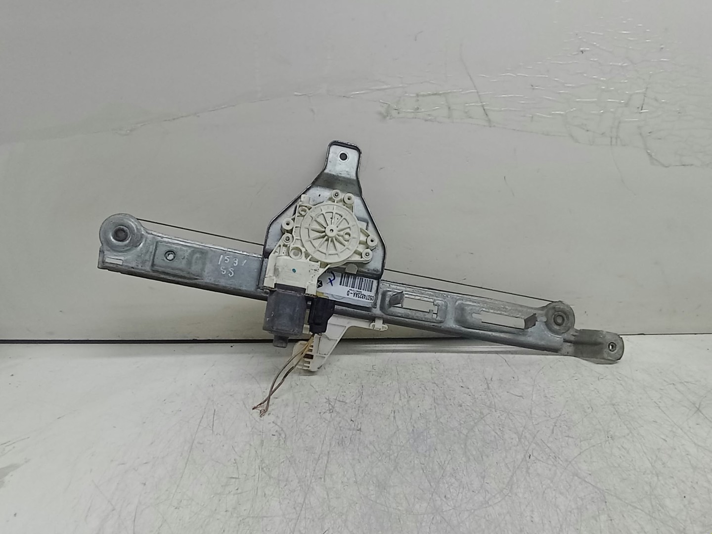 Macara geam stanga spate 05074823AA Jeep Compass 1 (2006 - 2010)