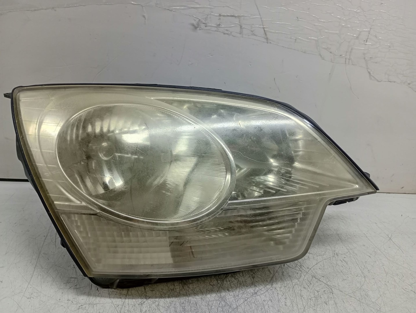 Far dreapta E13252228 Opel Antara 1 (2006 - 2011)