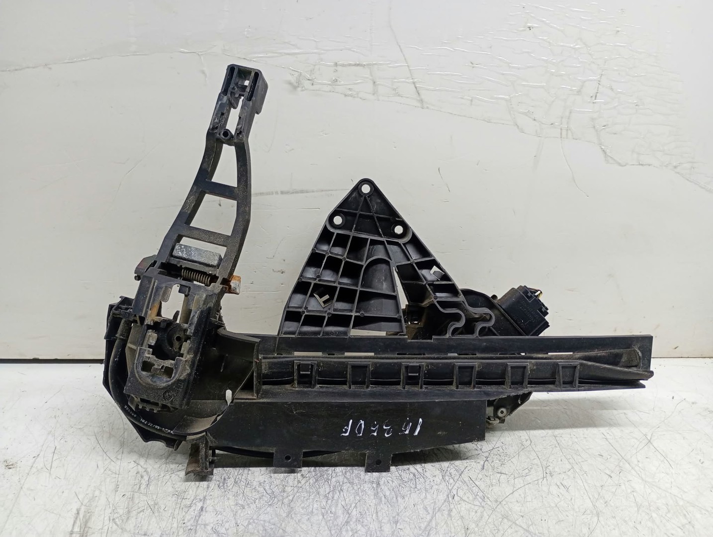 Broasca dreapta fata 3M5AR21812AK Ford C-Max 1 (2003 - 2007)