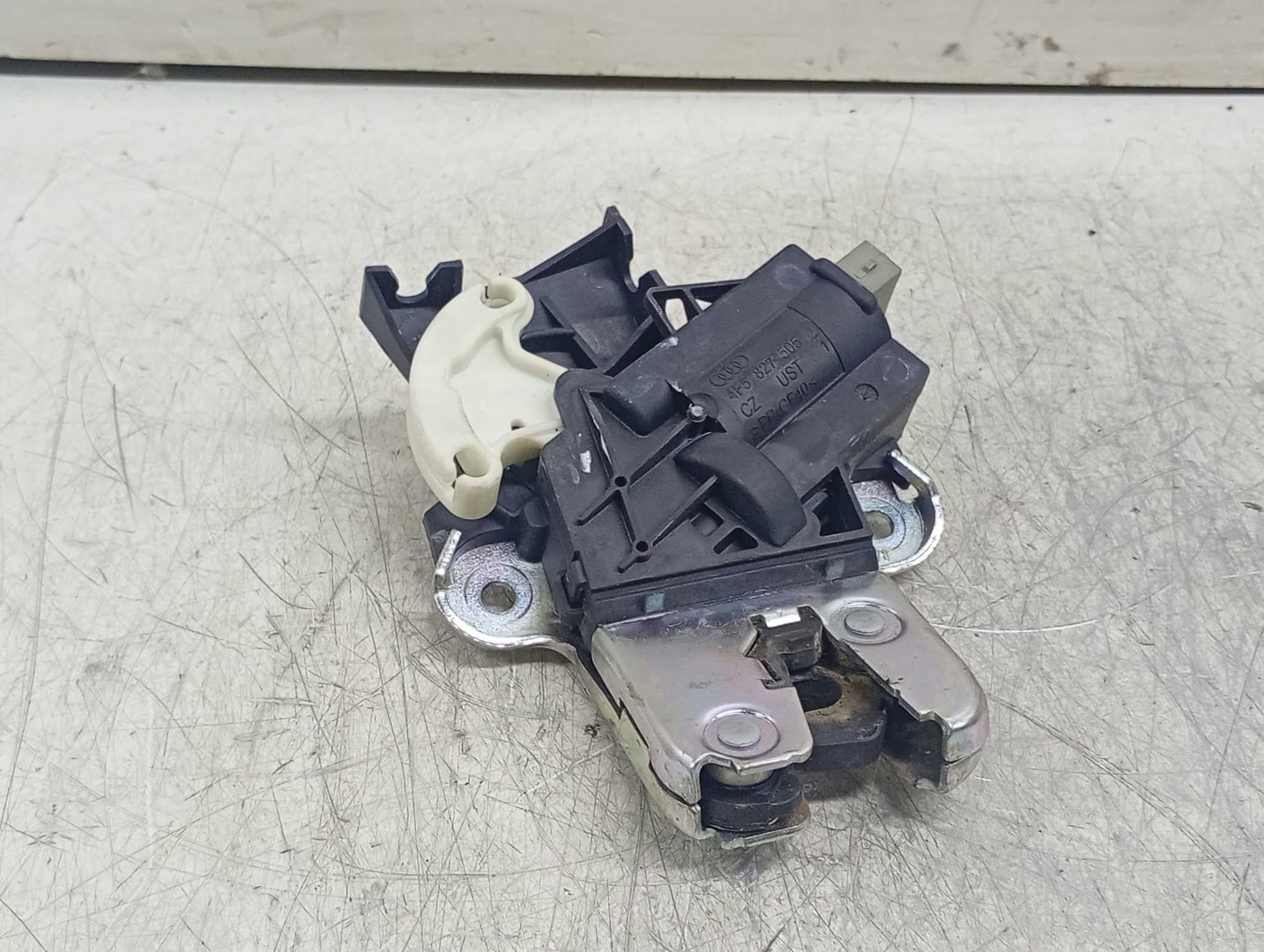 Broasca haion 4F5827505 Audi A6 4F/C6 (2004 - 2008)