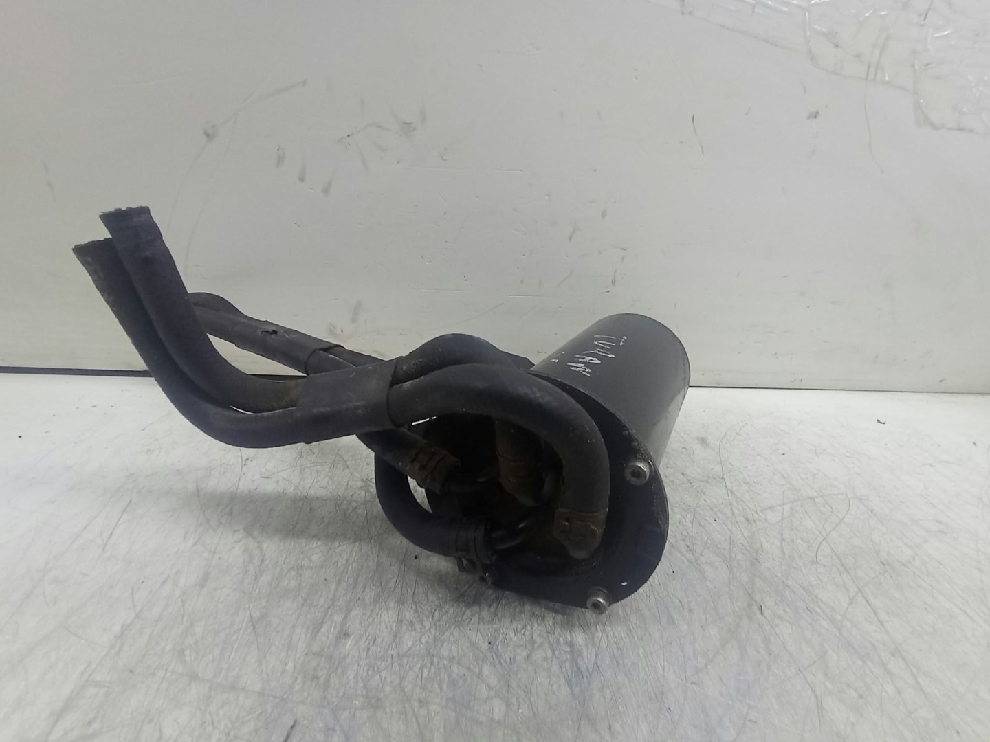 Carcasa filtru combustibil 3C0127400C Volkswagen Passat B6 (2005 - 2010)