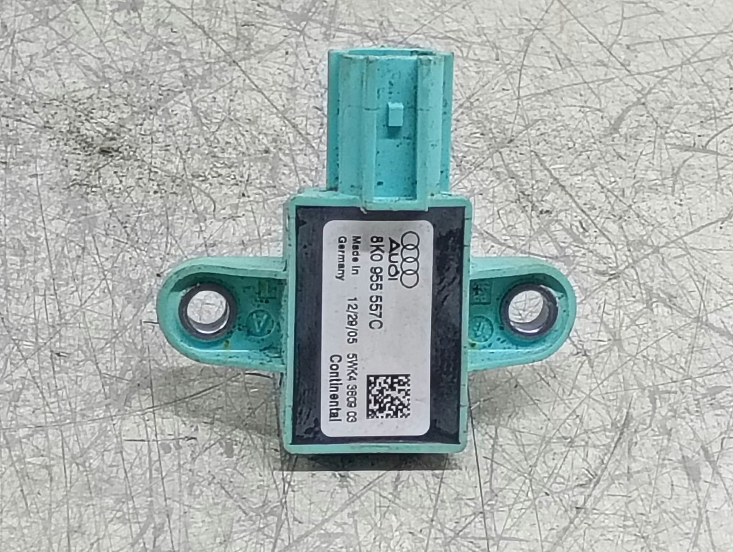 Senzor impact 8k0955557c Audi A4 B8/8K (2007 - 2011)