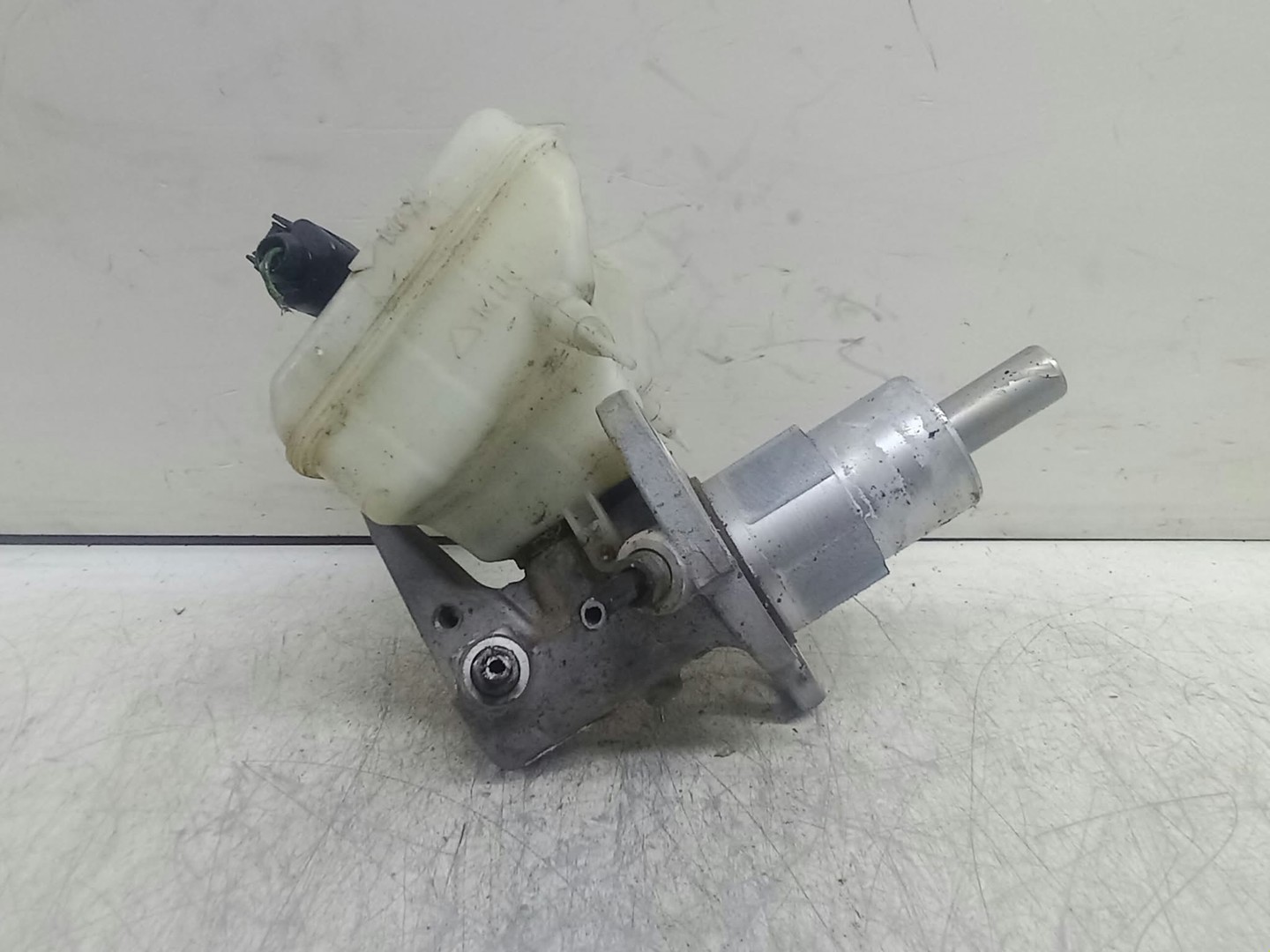 Pompa frana 8K0611301A Audi A4 B8/8K (2007 - 2011)