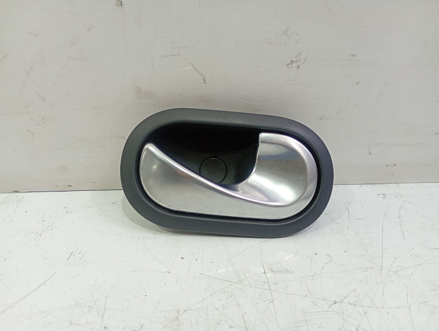 Maner interior stanga spate 8200028486 Renault Megane 2 (2002 - 2006)
