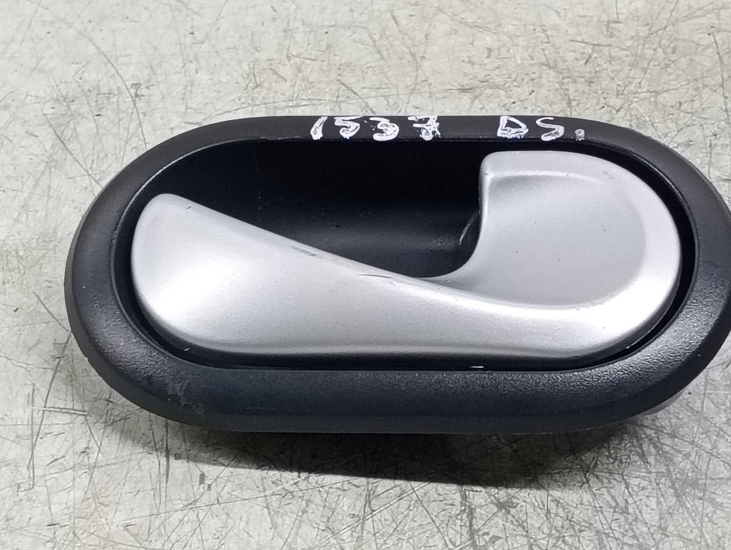 Maner interior dreapta spate 8200733847 Dacia Sandero 1 (2008 - 2012)