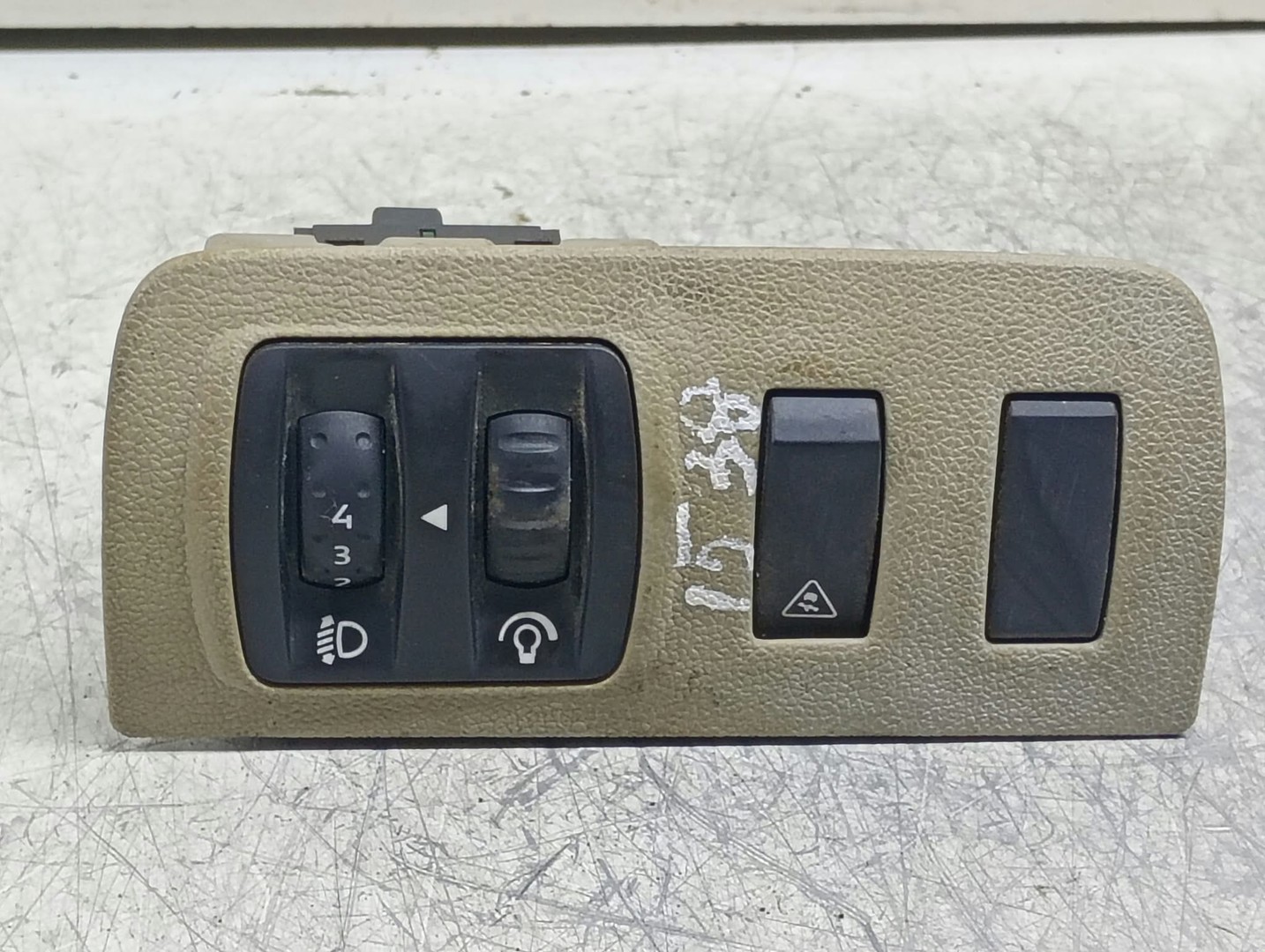 Panou butoane 648450001R Renault Grand Scenic 3 (2009 - 2012)