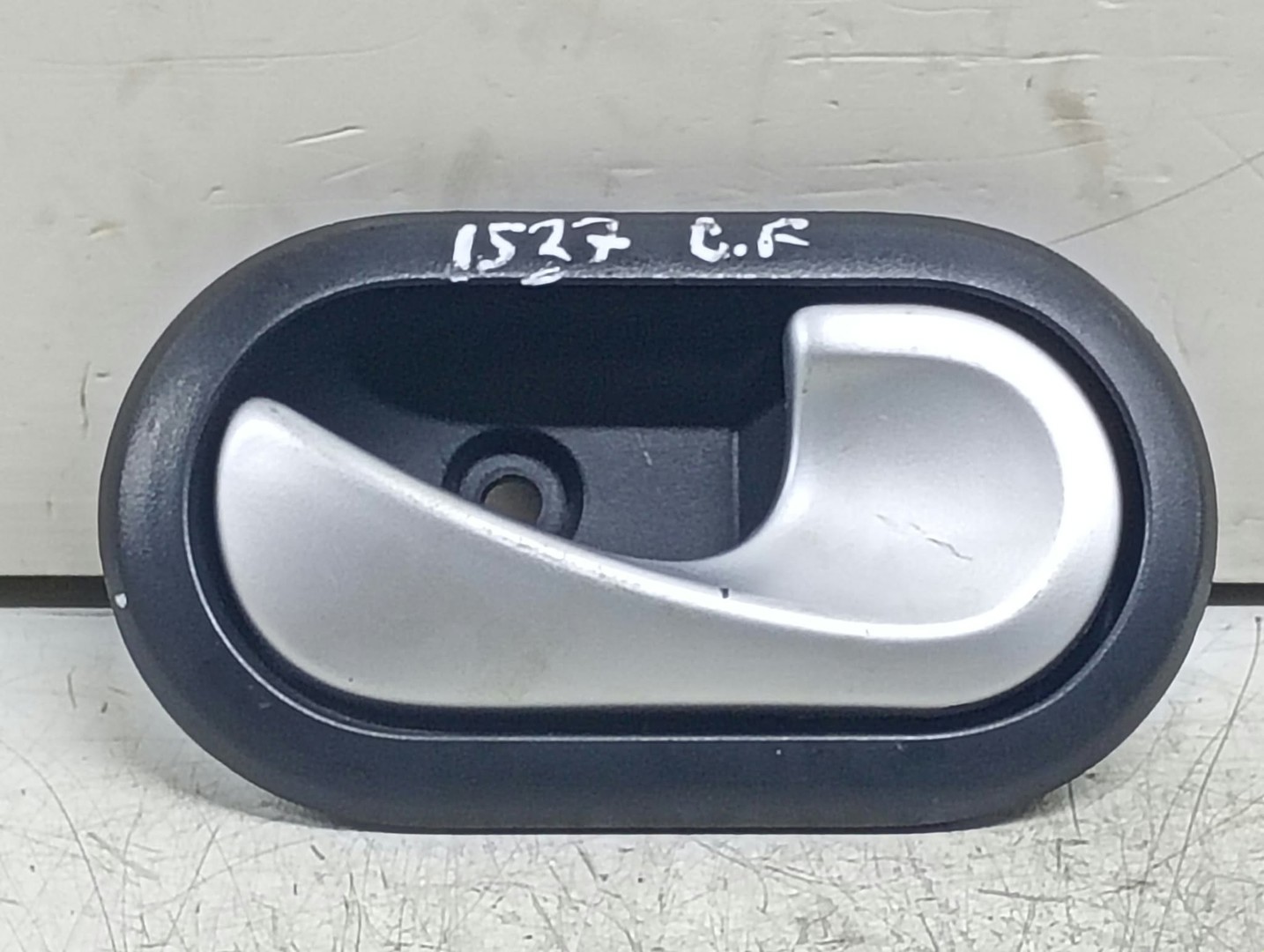 Maner interior dreapta fata 8200733847 Dacia Sandero 1 (2008 - 2012)