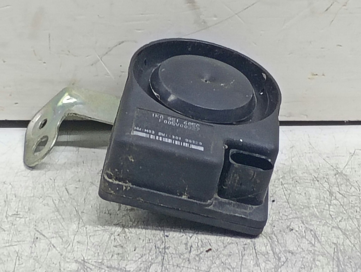 Alarma 1k0951605C Volkswagen Passat B6 (2005 - 2010)