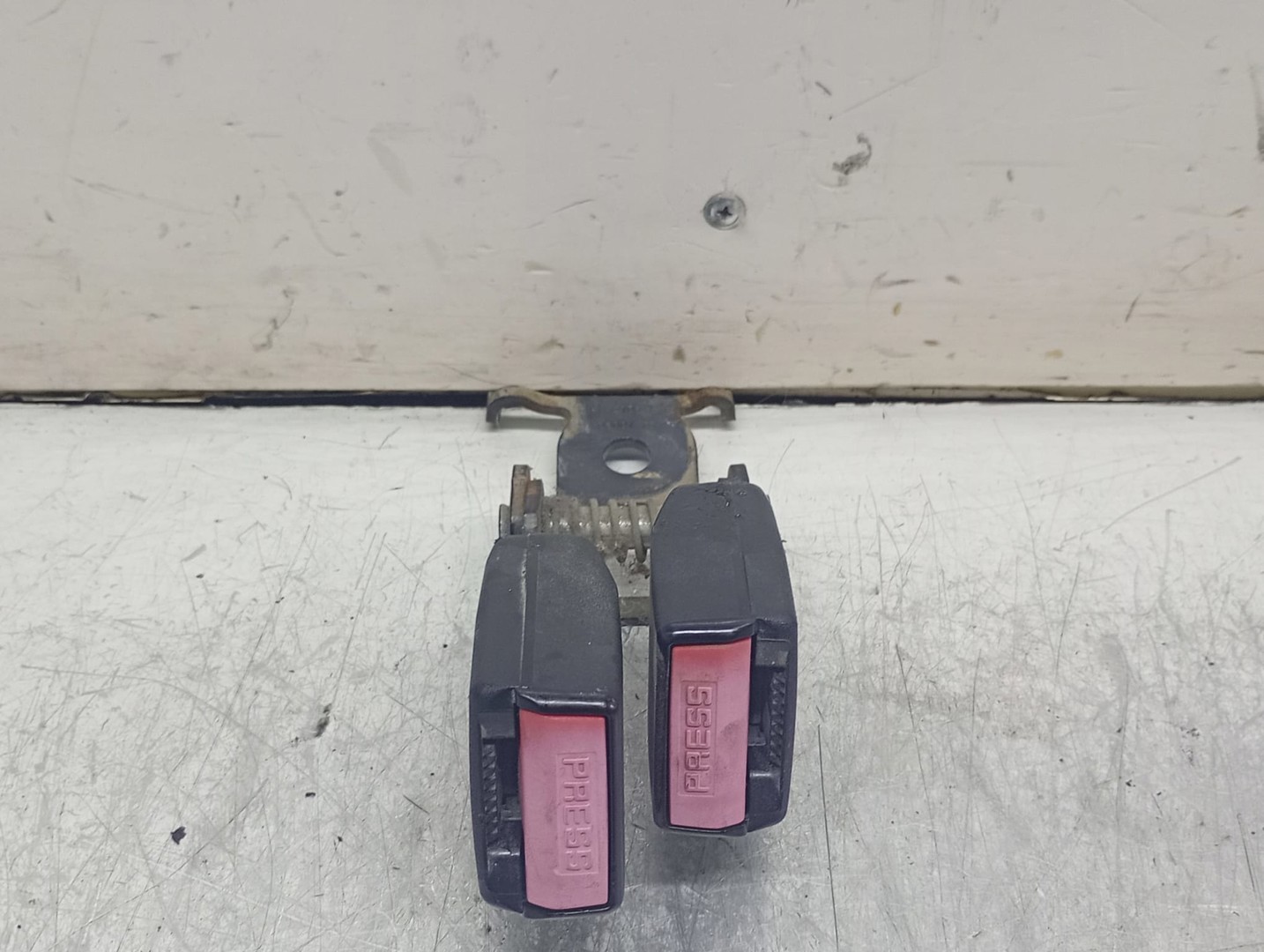 Pretensioner B6021666 Renault Megane 2 (2002 - 2006)