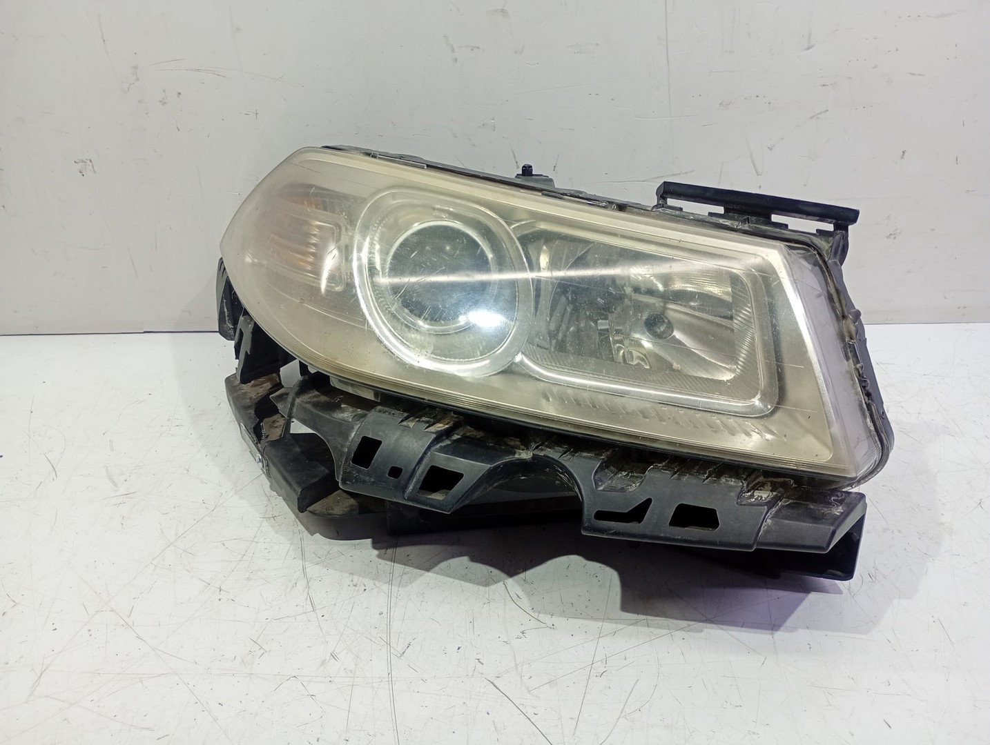Far dreapta 8200412742f Renault Megane 2 (facelift) (2006 - 2012)