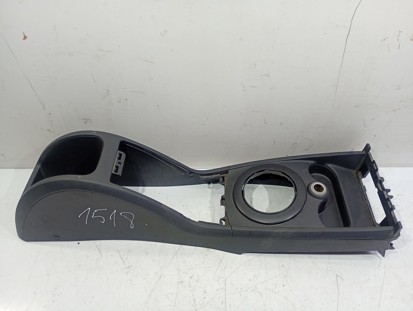 Ornament consola centrala 8200079089 Renault Megane 2 (2002 - 2006)