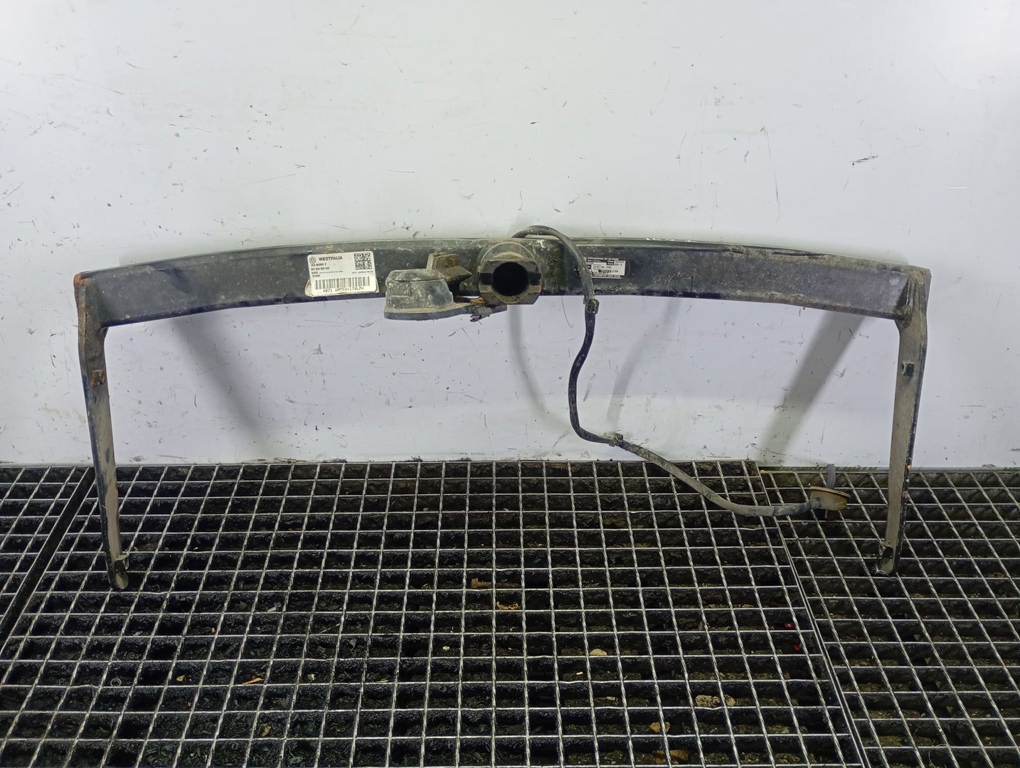 Carlig remorcare 3c0803881f Volkswagen Passat CC 1 (2008 - 2012)