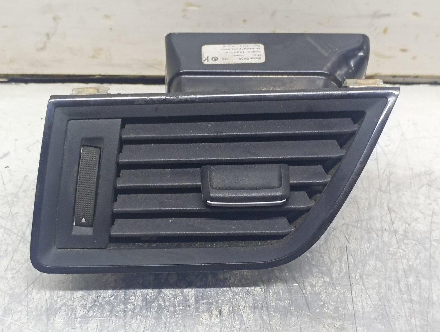 Grila ventilatie bord 5JA819701 Skoda Rapid 3 (facelift) (2017 - 2020)