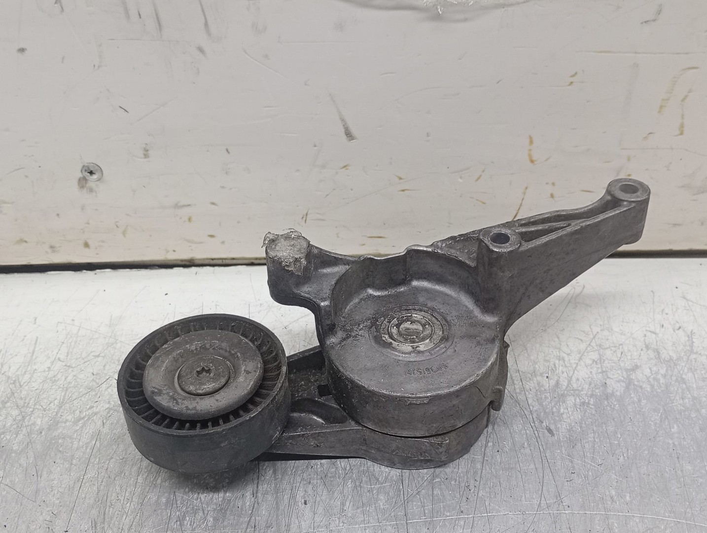 Rola intinzatoare 03G903315C Volkswagen Touran 1 (facelift) (2006 - 2010)