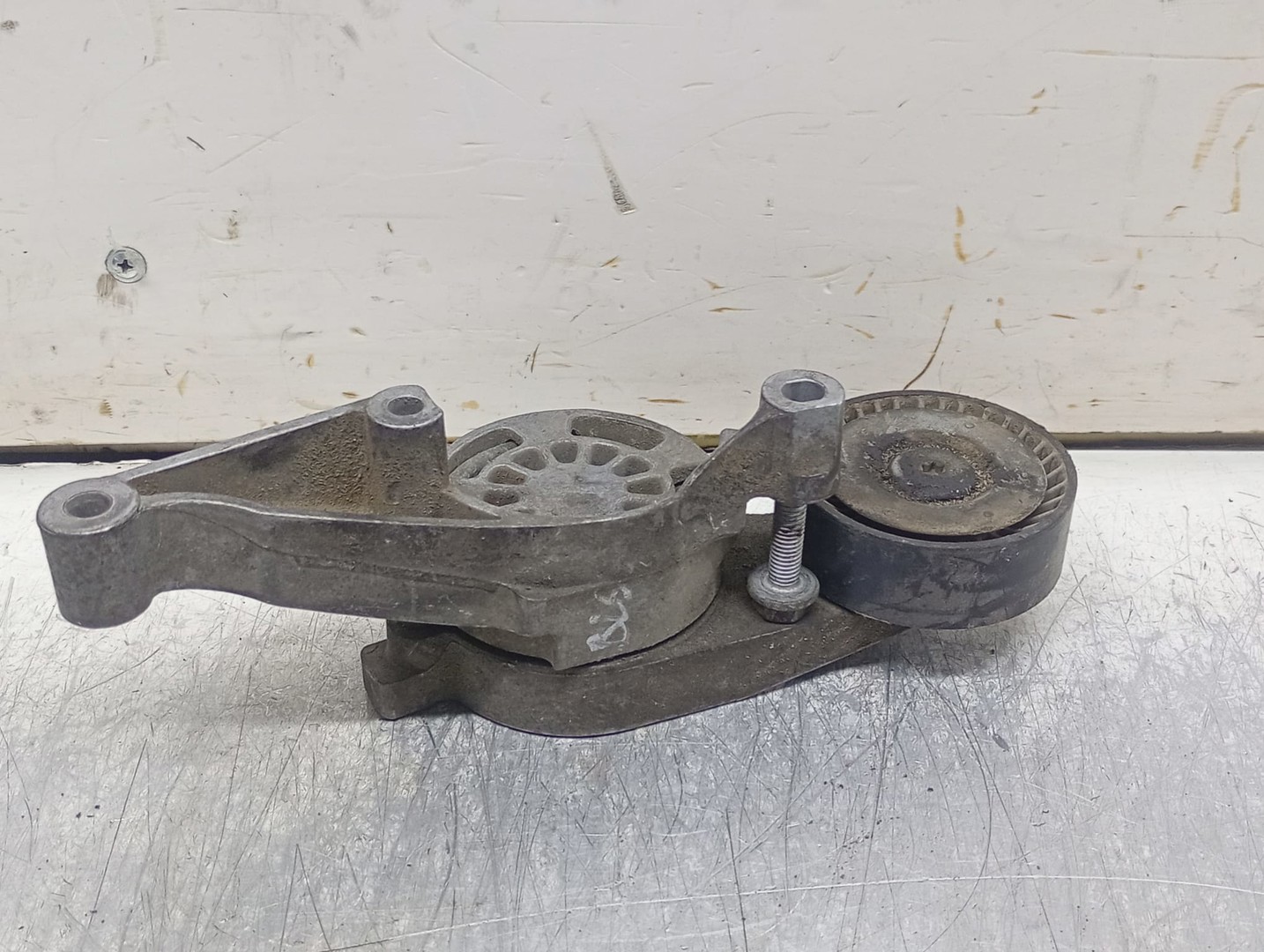 Rola intinzatoare 03g903315D Volkswagen Touran 1 (2003 - 2006)
