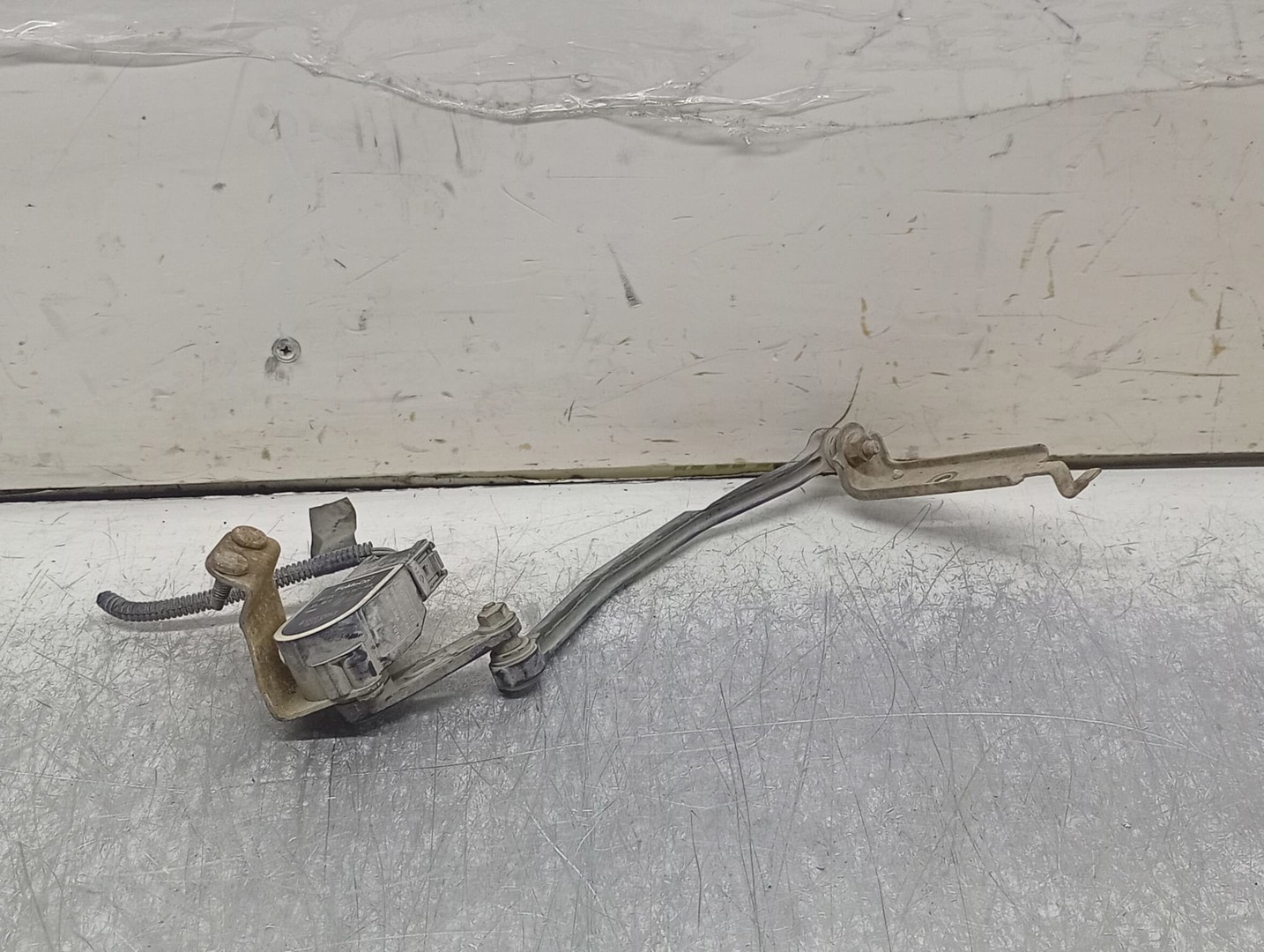 Senzor nivel faruri 8G9N-3C492-AA Ford Mondeo MK4 (2007 - 2010)