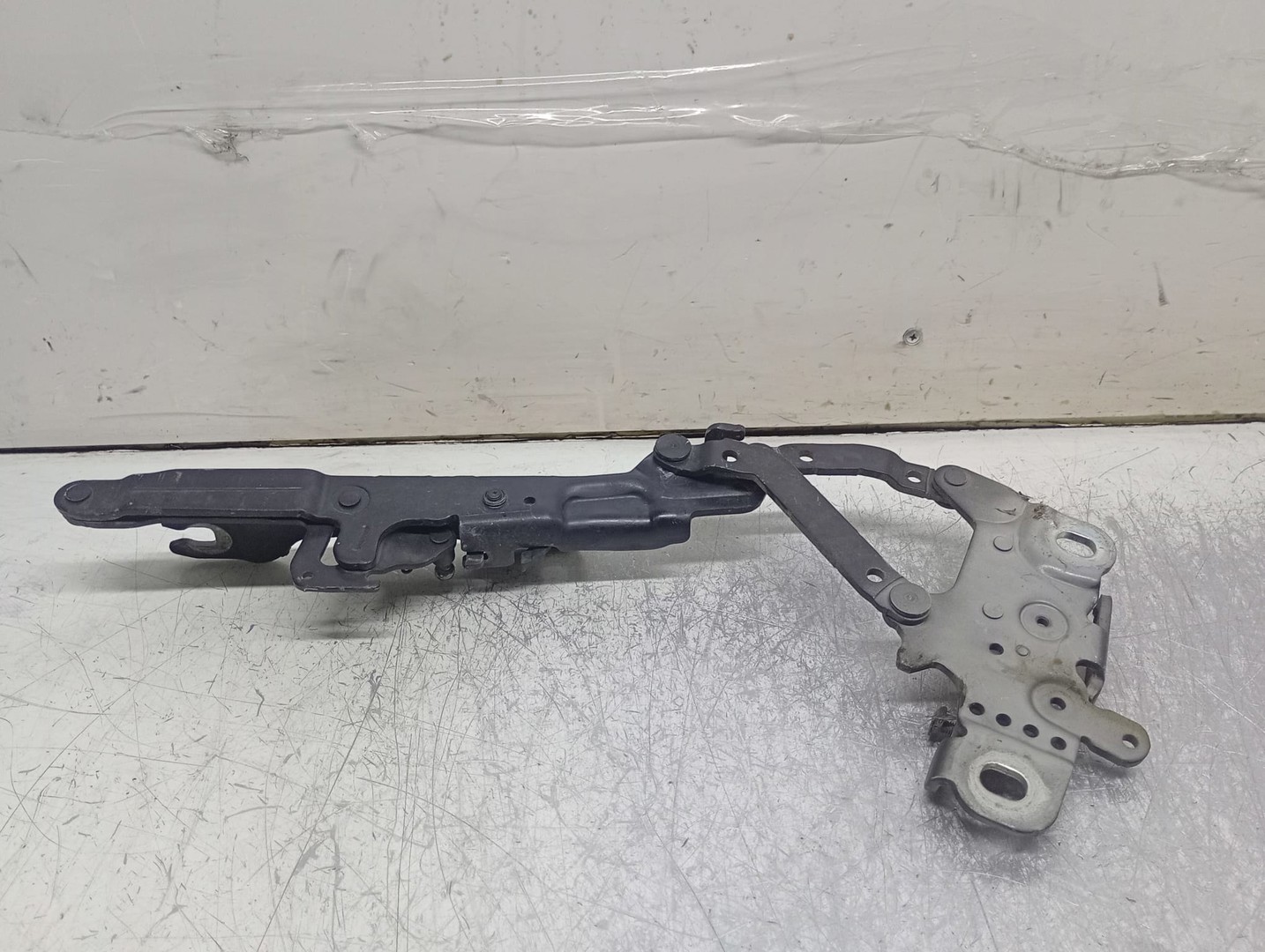 Balama capota 13989610 BMW Seria 1 F20/F21 (2011 - 2015)