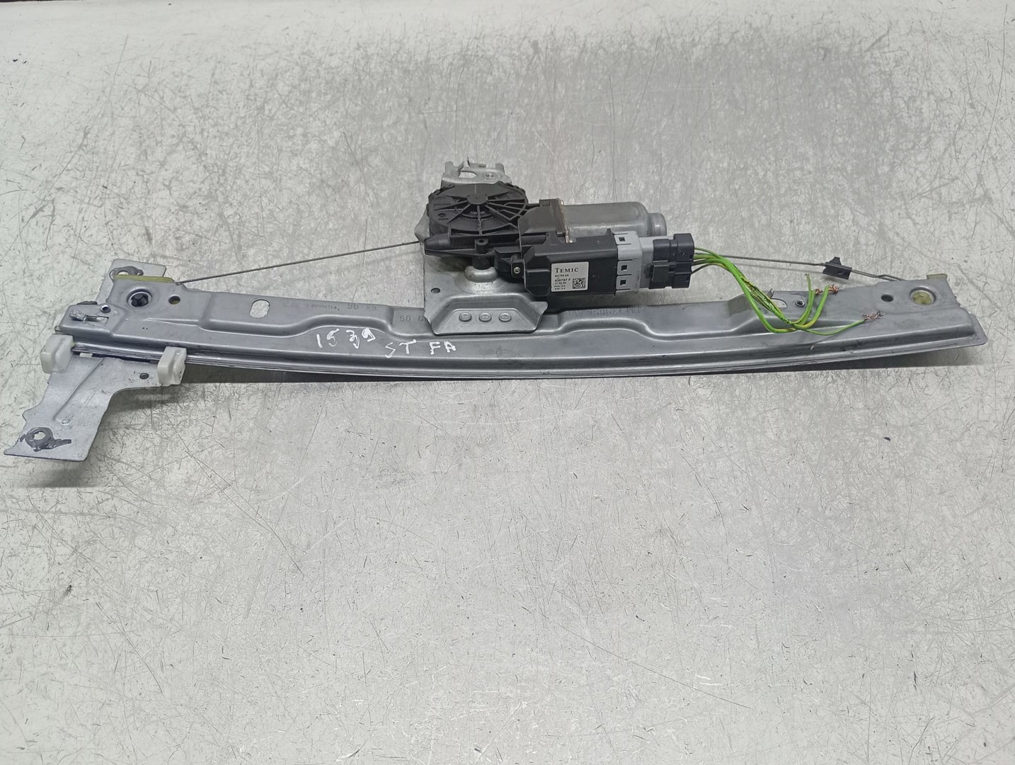 Macara geam dreapta fata ARM119856 Peugeot 207 1 (2006 - 2009)