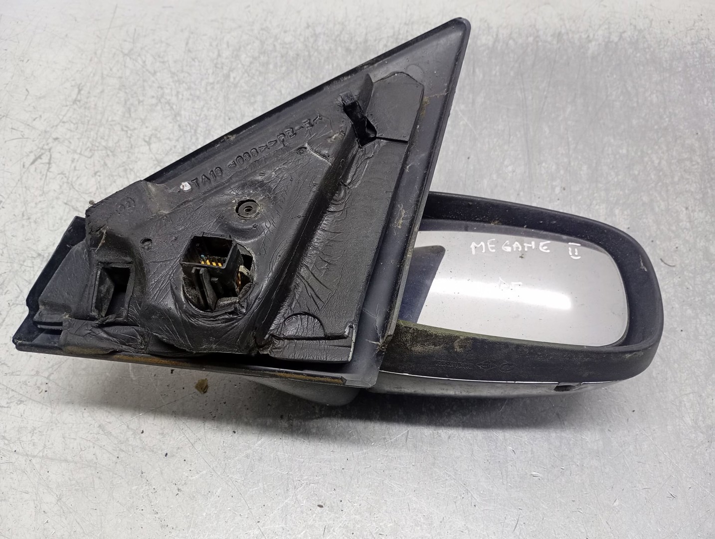 Oglinda dreapta E9011105 Renault Megane 2 (2002 - 2006)