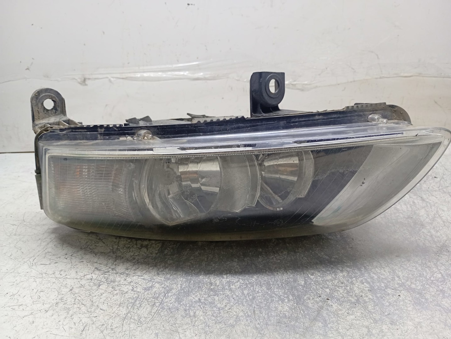 Far stanga 08-446-1111L Audi A6 4F/C6 (2004 - 2008)