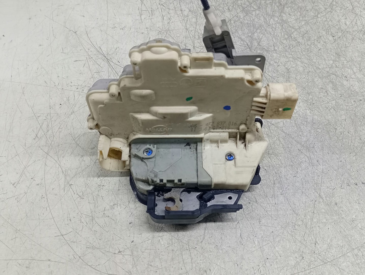 Broasca dreapta fata 4F2837016B Audi A6 4F/C6 (2004 - 2008)